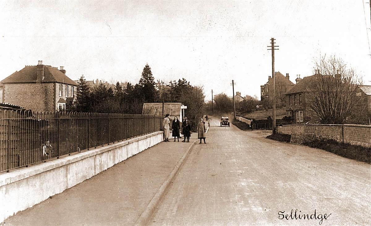 Barrow hill looking towards meadow grove in the 1900's